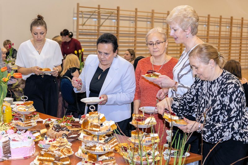 Niesamowity Dzień Kobiet w Zespole Szkół Nr 1